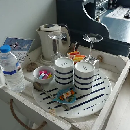 Maison D'hotes Cap Ouest 2*